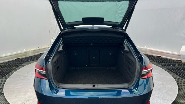 Skoda Superb 2.0 TDI CR SE L 5dr DSG Diesel Hatchback